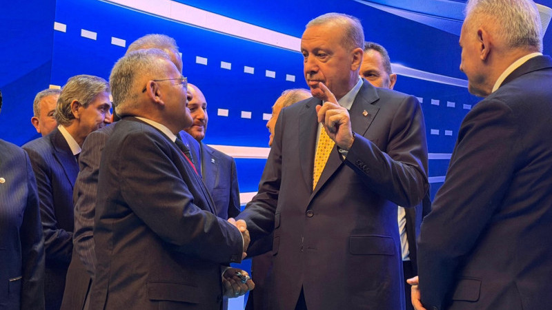 Büyükkılıç, Cumhurbaşkanı Erdoğan ile 30 Bin Km Bölünmüş Yol Töreni’nde Görüştü