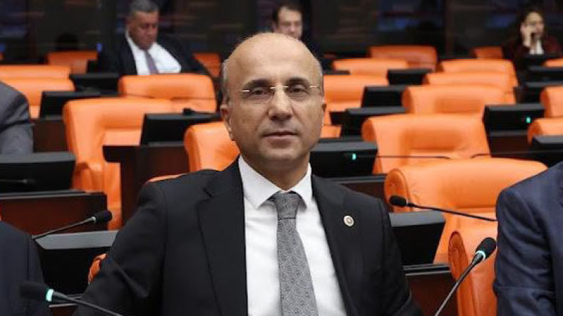 CHP’li Aşkın Genç’ten Bağ-Kur’lular için 7200 gün teklifi