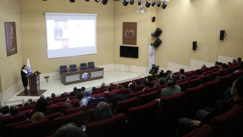 ERÜ’de “Uzay Radyasyonunda Hayatta Kalmak” Konulu Konferans Düzenlendi