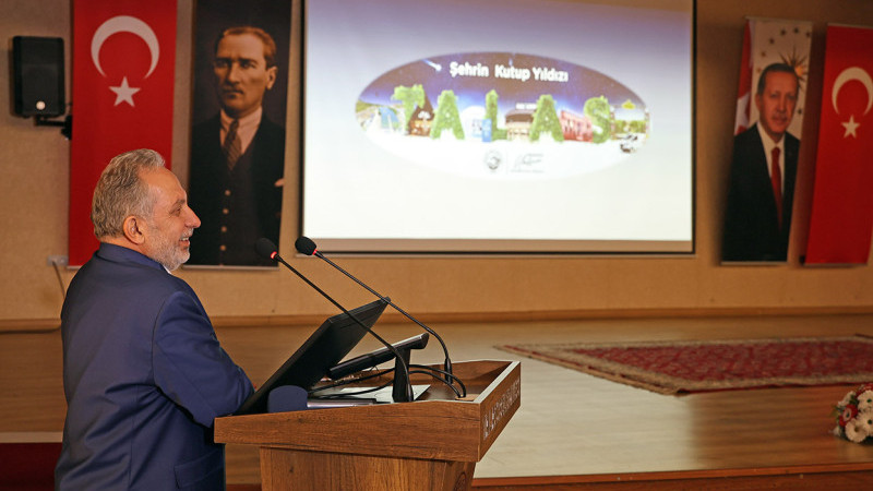 Başkan Yalçın'dan Meclis Üyelerine İcraat Sunumu