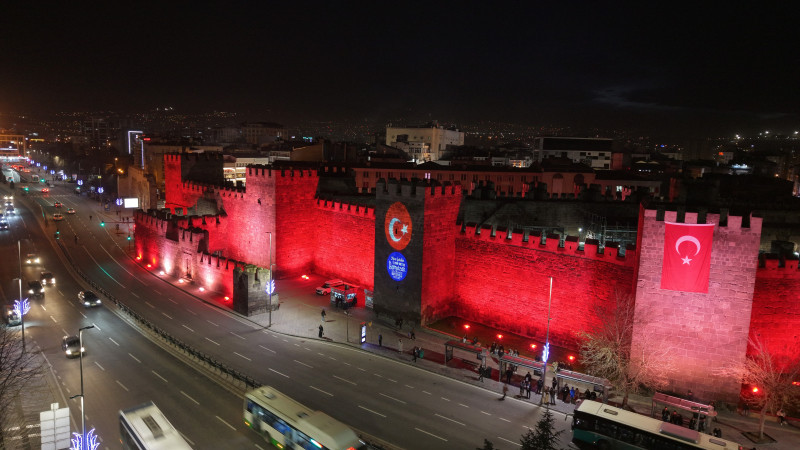 Büyükşehir İle Kayseri, Ramazan’ı Işık ve Renk Şöleni İle Karşıladı