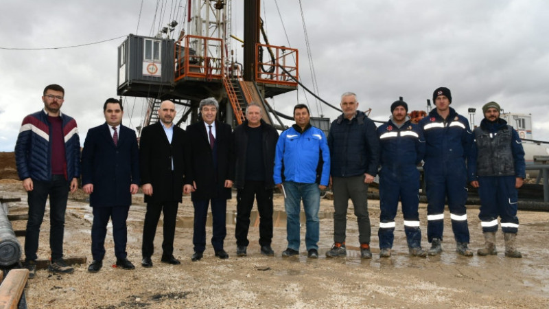 Vekil Ataş Ve Başkan Bağlamış, Jeotermal Kaynaklı Sera Otb’deki Çalışmaları İnceledi