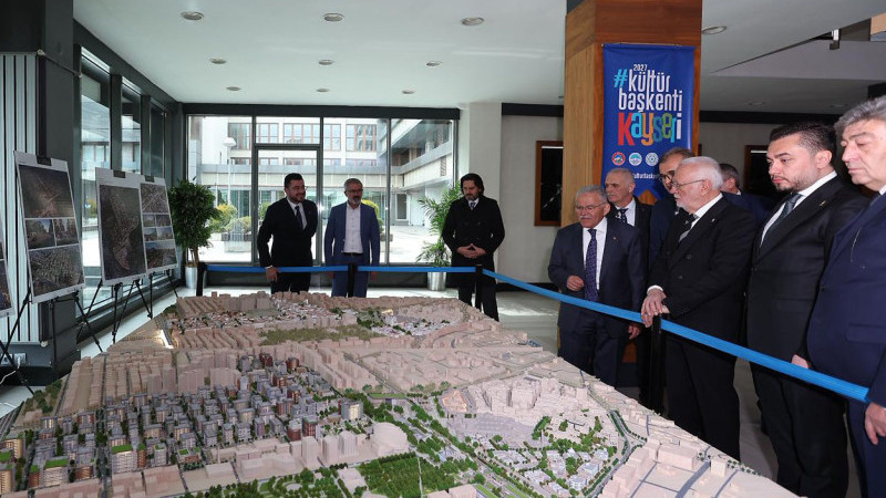 Elitaş’tan Başkan Büyükkılıç’a Ziyaret; “Geleceği Gören Vizyon Sahibi Belediye Başkanı”