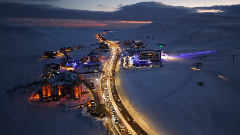 Başkan Büyükkılıç’tan Erciyes İçin İki Müjde; 1 Milyar liralık Yeni Yol Ve 2 Bin 500 Araçlık Otopark