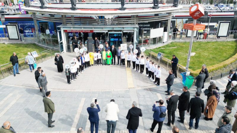 Nezaket artık yolda kalmayacak