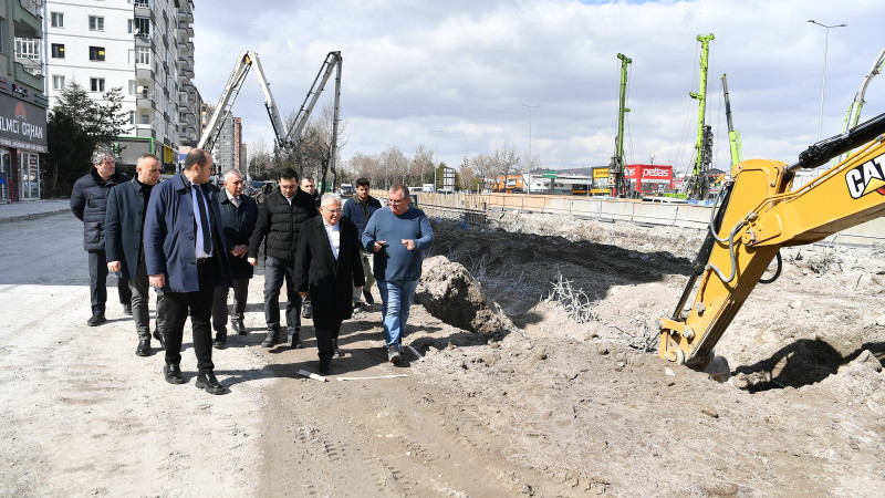 Başkan Büyükkılıç, 300 Milyon liralık Katlı Kavşak Projesi’ni Yerinde İnceledi