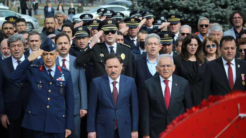 Başkan Büyükkılıç, Çanakkale Zaferi’nin 111’inci Yılında Şehitleri Andı