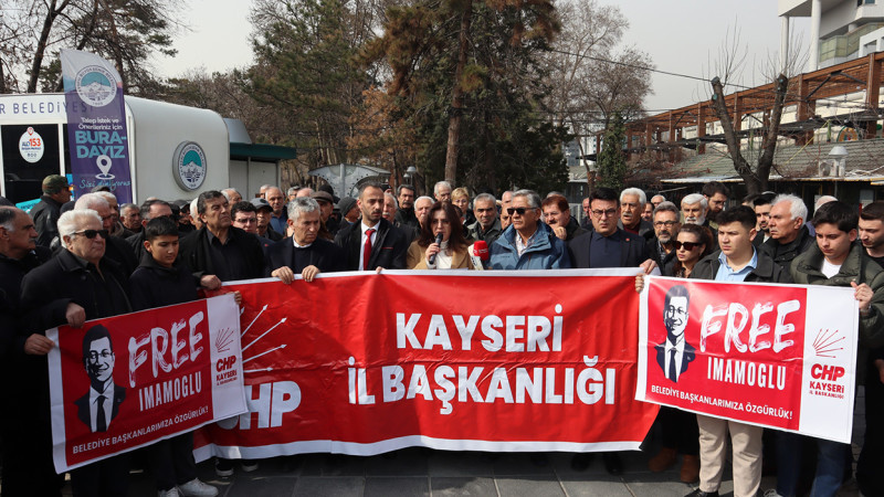 CHP İl Başkanı Özer, Ekrem İmamoğlu’nun mektubunu okudu