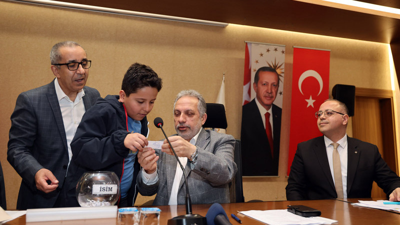 Talas Menekşe Siteleri'nde Kura Heyecanı