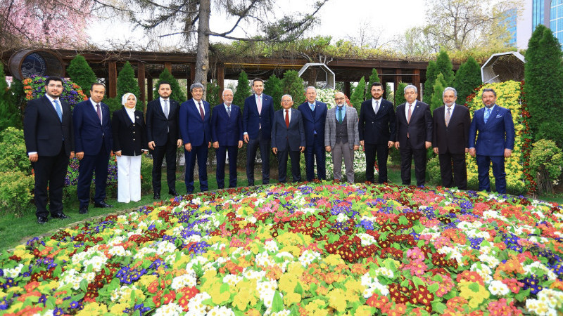 Bakan Bayraktar’dan Başkan Büyükkılıç’a; “Kayseri, Türkiye’nin Gözbebeği”