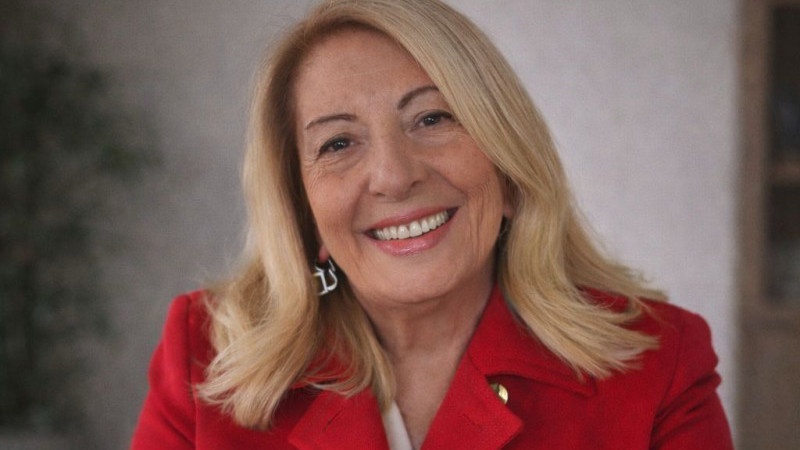 Alparslan Türkeş’in Kızının Kaleminden “Kader Sokak Türkeş Ailesi” Okuyucu ile buluşuyor.