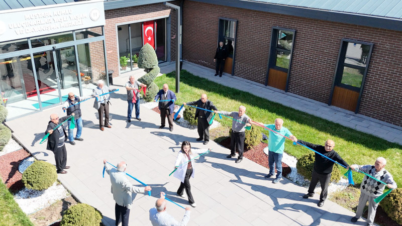 Büyükşehir’in Yaşlı Yaşam ve Dayanışma Merkezi, Ulu Çınarlara İkinci Baharlarını Yaşatıyor