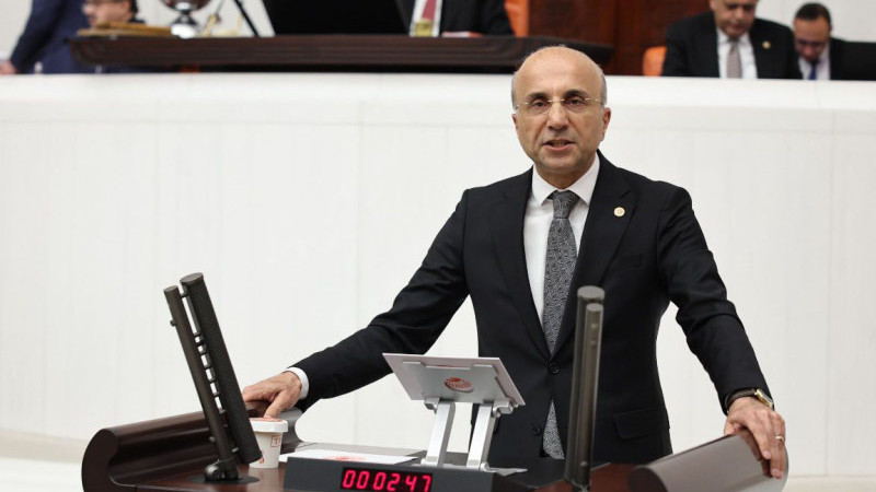 CHP’li Aşkın Genç; “Pınarbaşı için organize sanayi bölgesi süreci derhal başlatılmalıdır”
