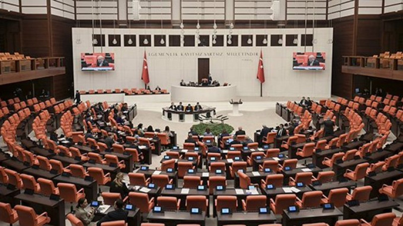Fahiş site aidatlarına yönelik düzenlemeleri içeren teklif kabul edildi