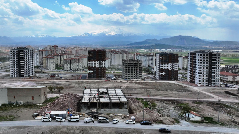 Başkan Çolakbayrakdar, “Erkilet Bölgesinde Yepyeni Bir Yaşam Alanı İnşa Ediyoruz”