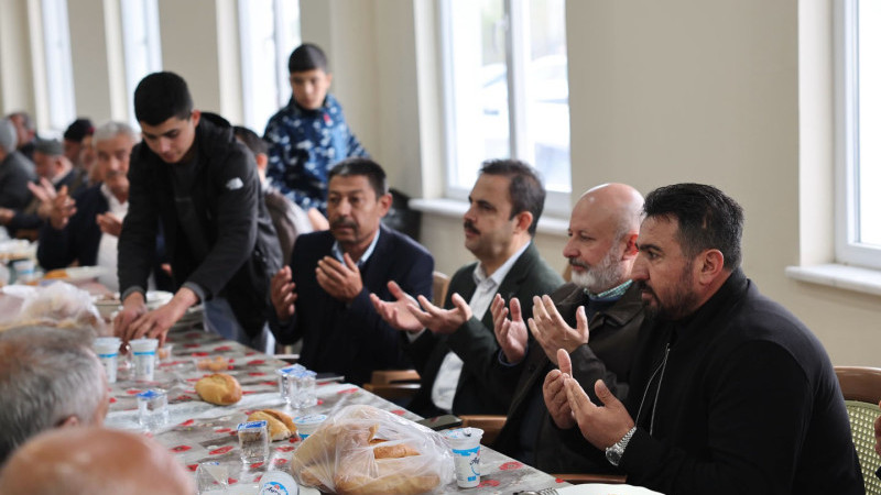 Başkan Çolakbayrakdar ve Kaymakam Ermiş Hafta Sonu Şükür Duasına Katıldı