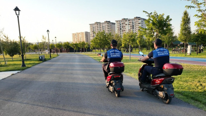Millet Bahçesi'nde Huzurun Teminatı; Büyükşehir Zabıtası