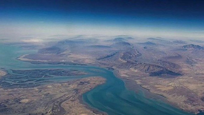 Savaşın Gölgesinde Hürmüz Boğazı; Gemi Trafiği Tarihi Düşüş Yaşadı