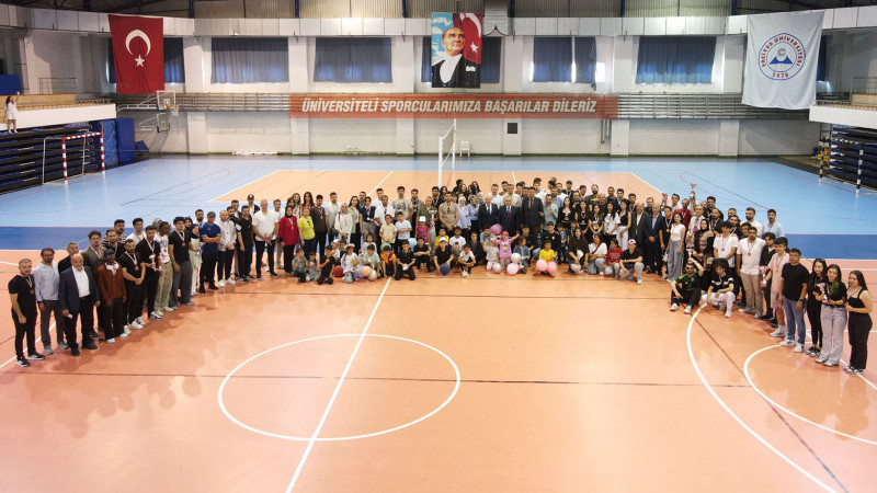 ERÜ’de 23. Geleneksel Spor Şenliği’nin Ödül Töreni Düzenlendi