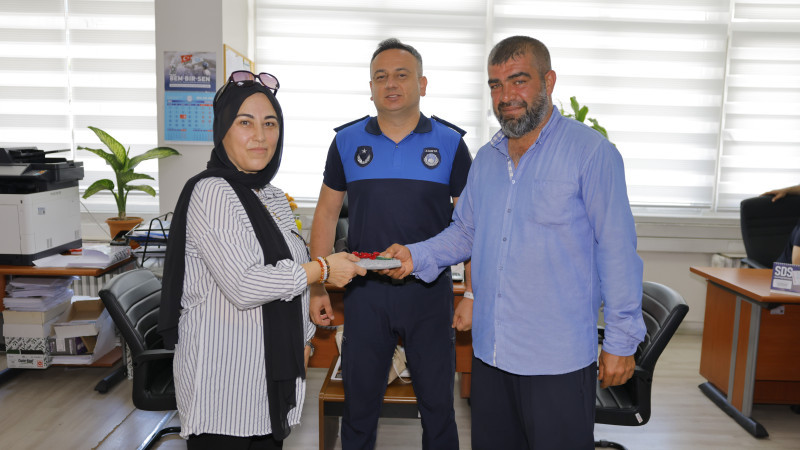  Kayıp Cüzdan Sahibine Eksiksiz Teslim Edildi