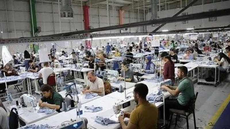 İstihdamını koruyan işletmelere aylık 3 bin 500 TL destek! Yeni dönem başladı