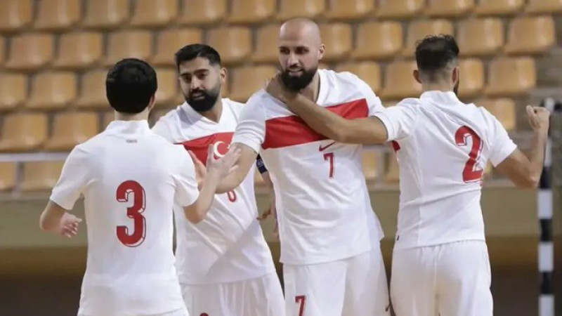 TFF duyurdu: A Milli Takım oyuncusu hayatını kaybetti