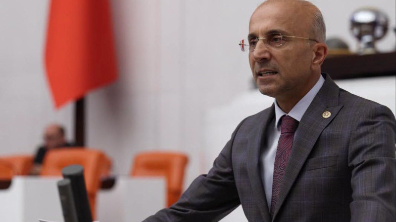 YENİ Partili Aşkın Genç; Maaş yüzde 27 arttı, otoyol yüzde 57 zamlandı