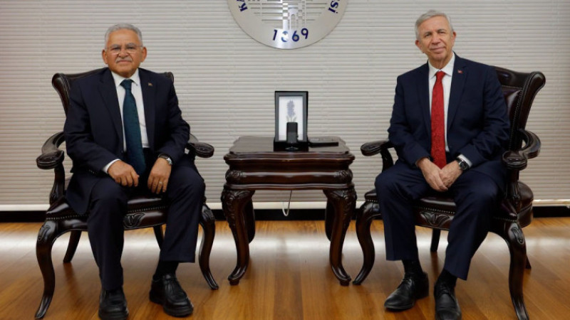 Tarihi Kentler Birliği Başkanı Yavaş’tan Başkan Büyükkılıç’a Ziyaret