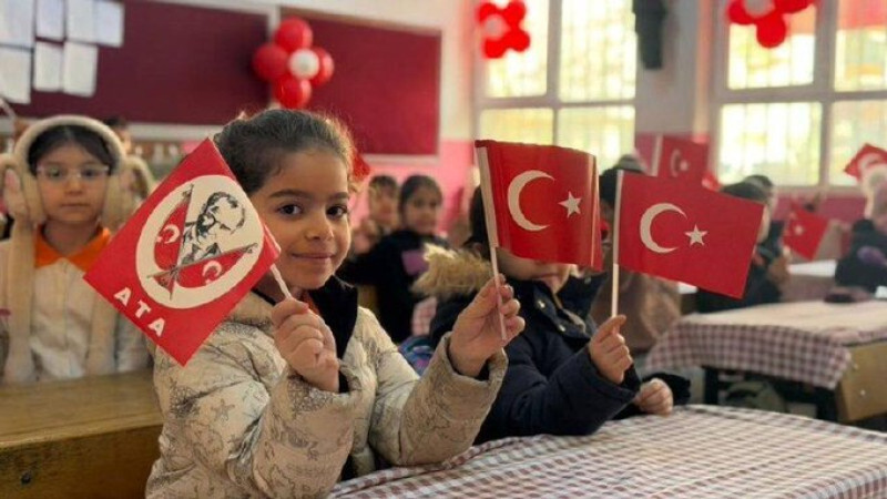 MEB'den yeni eğitim yılı kuralları: Cep telefonu ve veli ziyaretleri
