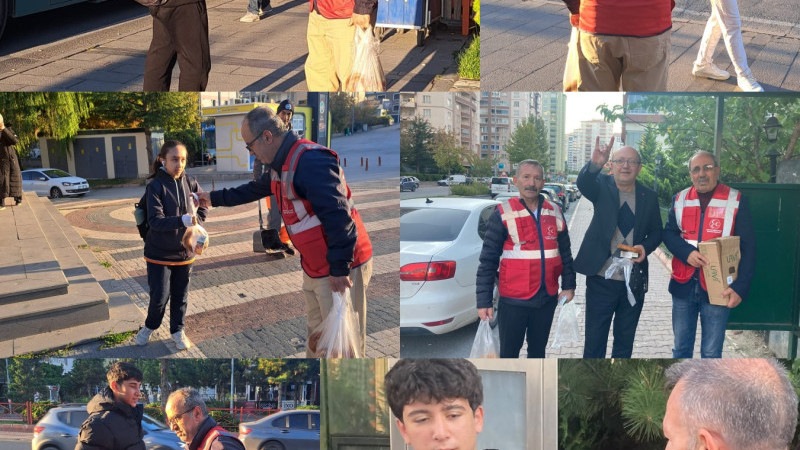 MHP Talas Teşkilatından simit ikramı
