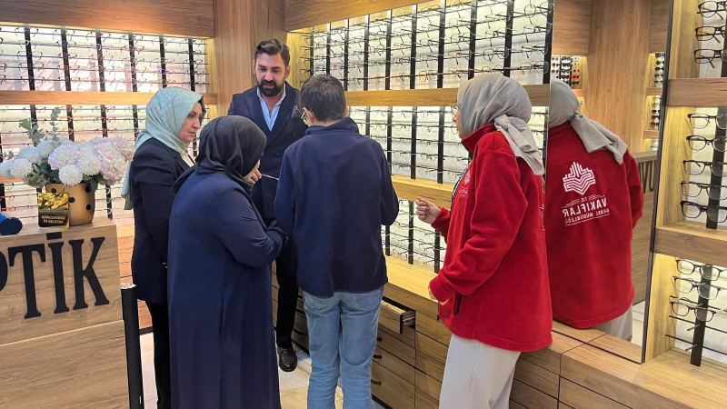 İbrahim Ağa Vakfı 281 yıldır görmeye vesile oluyor