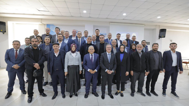 Büyükkılıç, Talas ve Hacılar’da muhtarların taleplerini dinledi