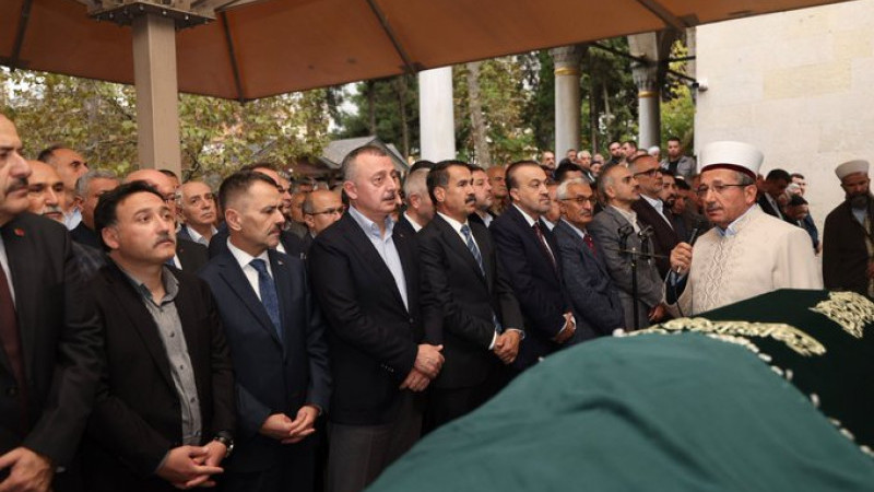 Vali Gökmen Çiçek’in babaannesi son yolculuğuna uğurlandı